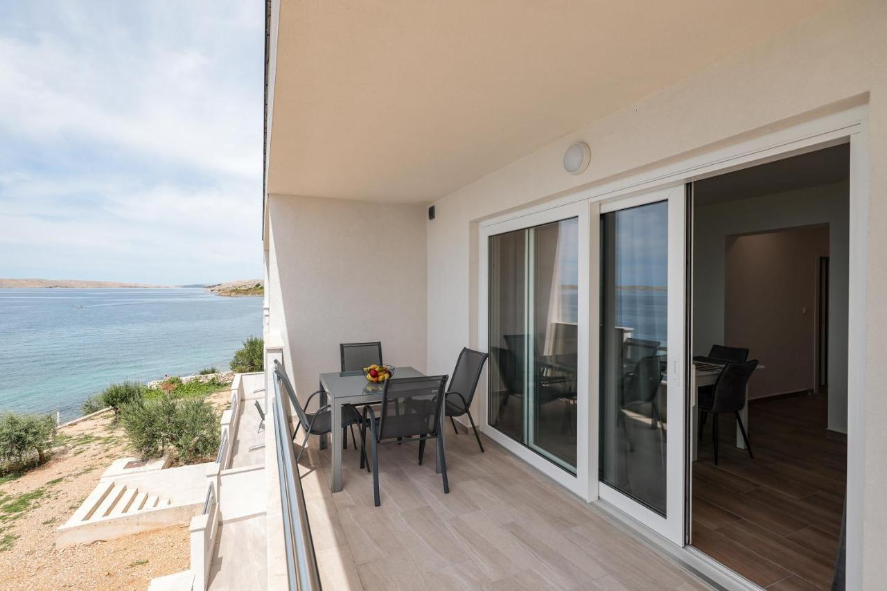 Beachfront Apartments Tic With Seaview Miletici Exterior photo