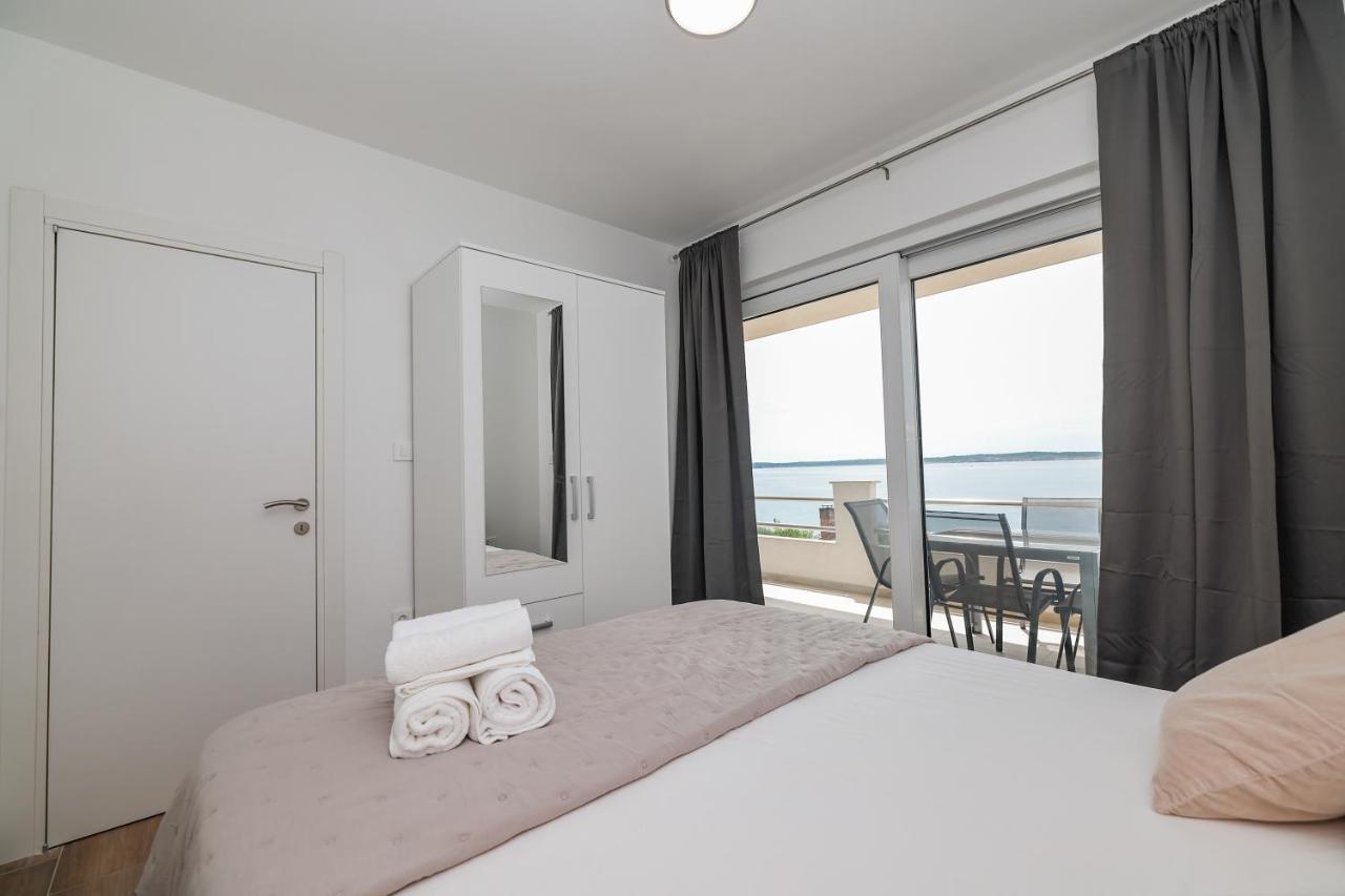 Beachfront Apartments Tic With Seaview Miletici Exterior photo