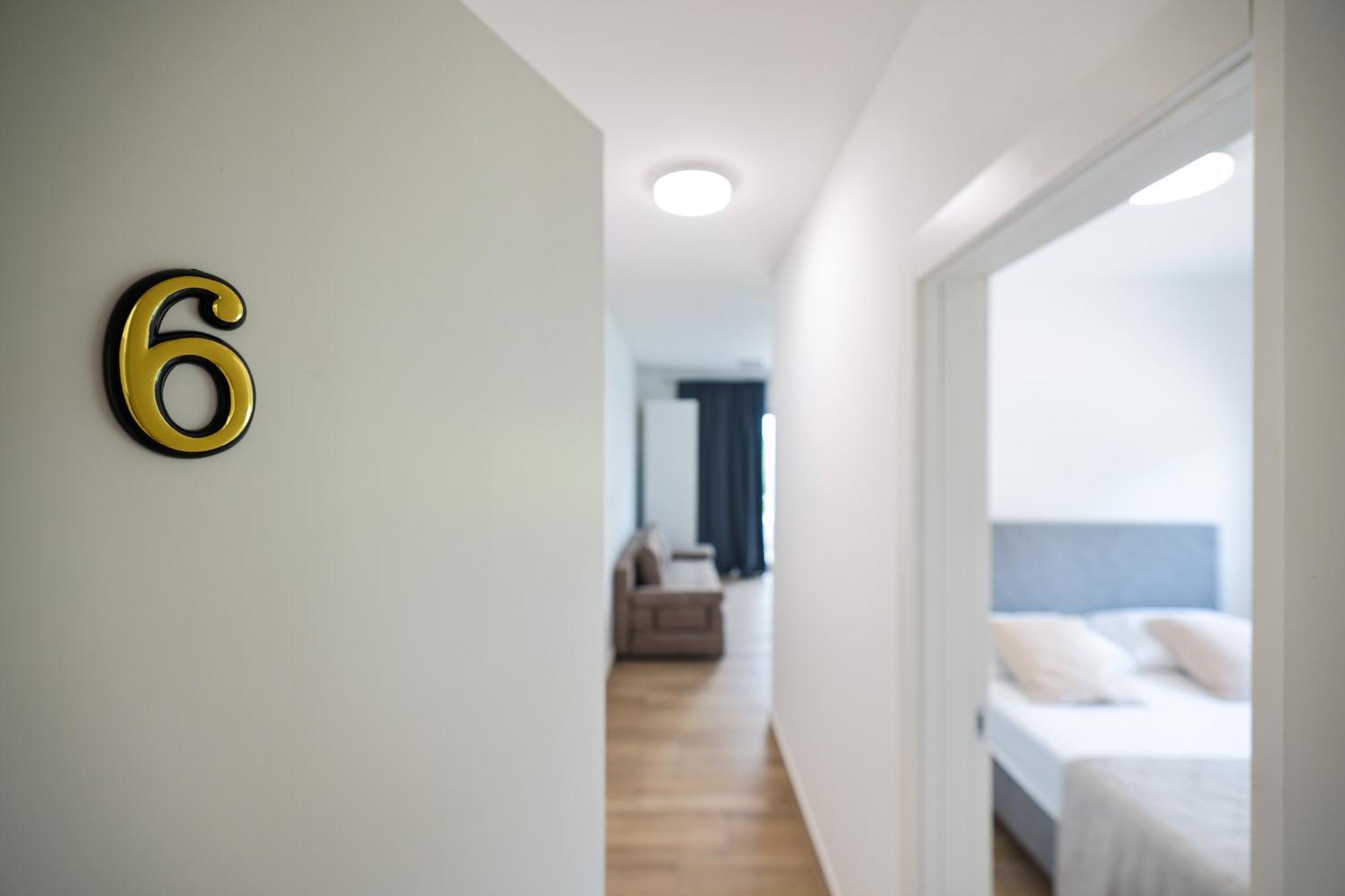 Beachfront Apartments Tic With Seaview Miletici Exterior photo