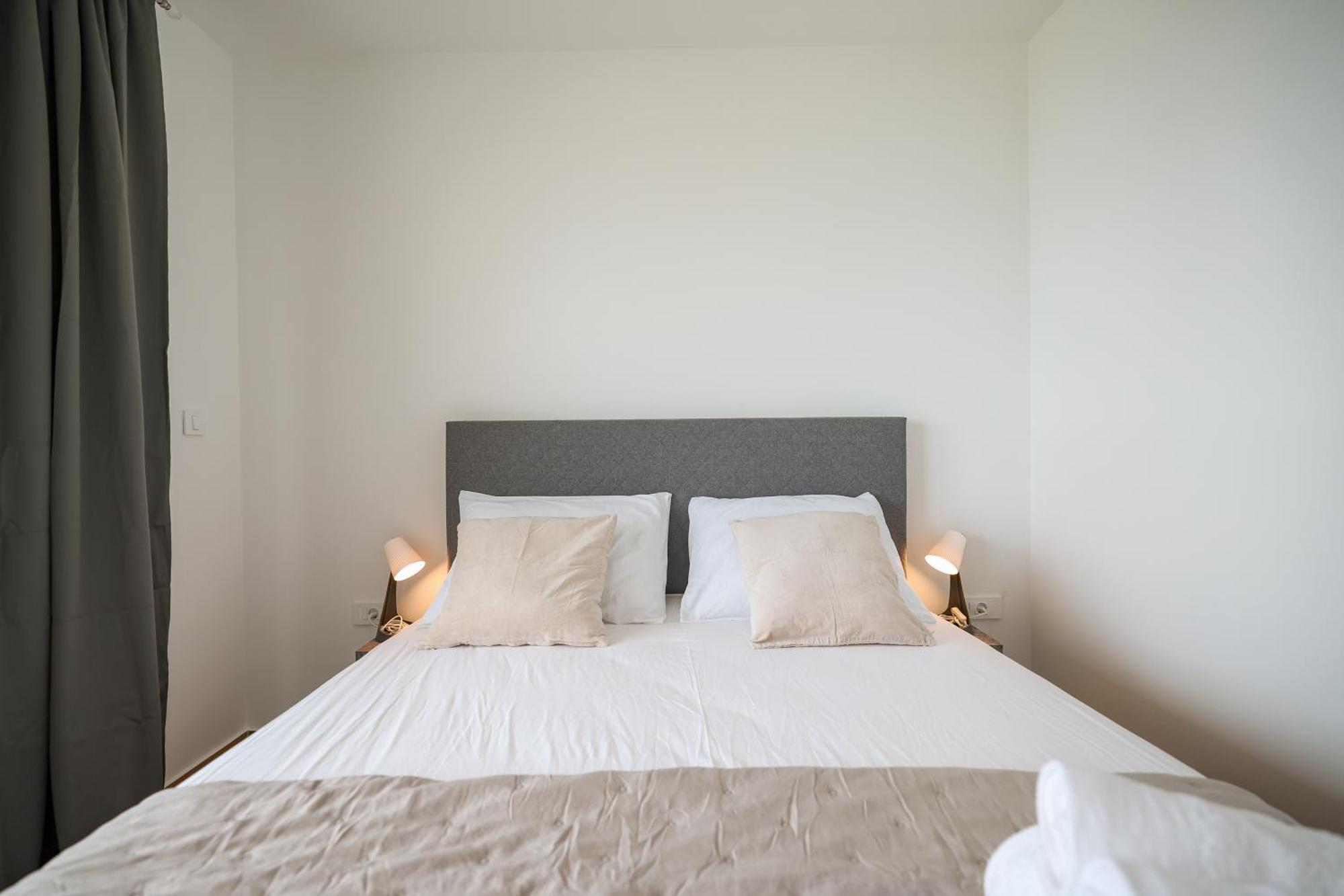 Beachfront Apartments Tic With Seaview Miletici Exterior photo