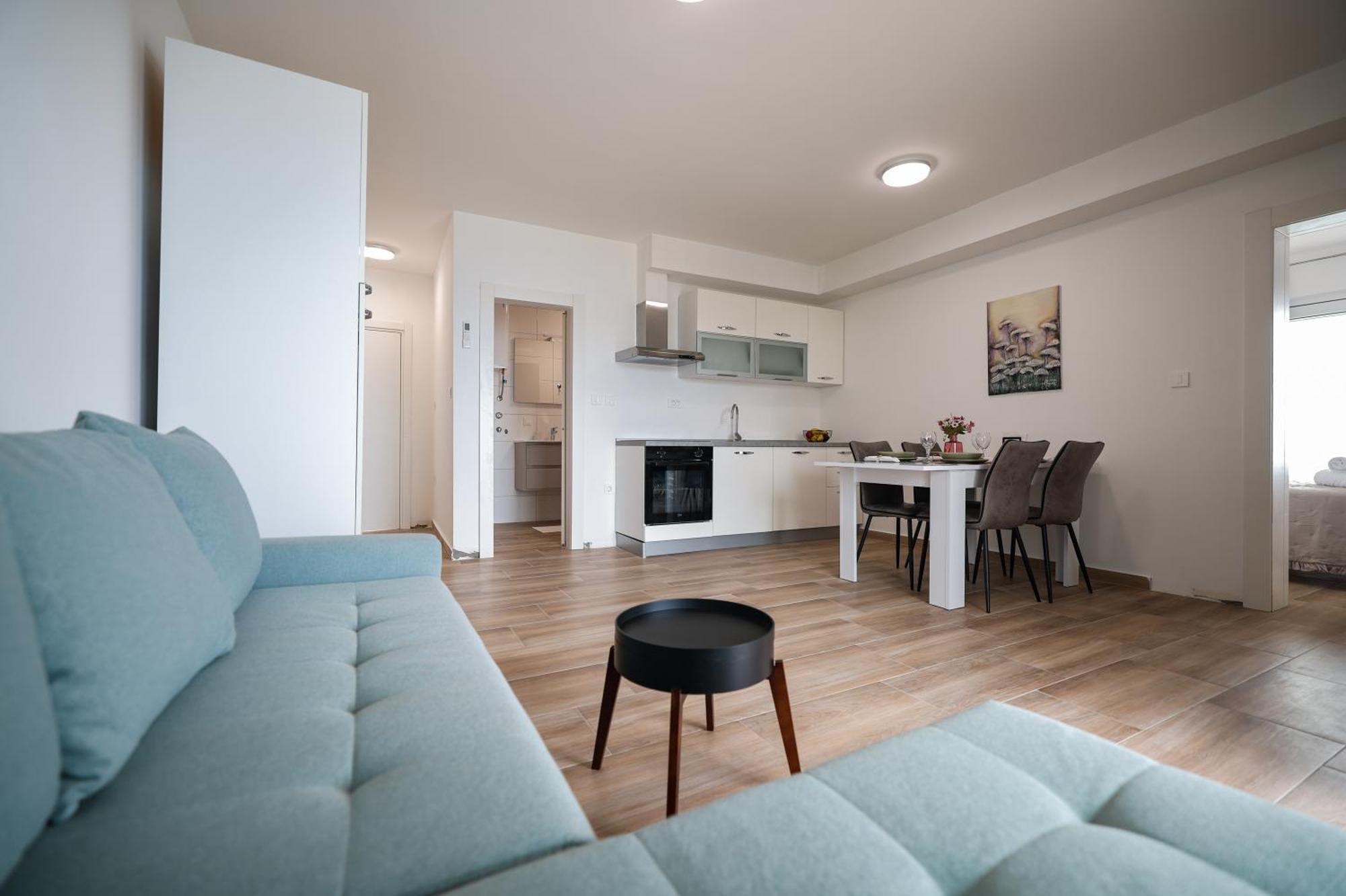 Beachfront Apartments Tic With Seaview Miletici Exterior photo