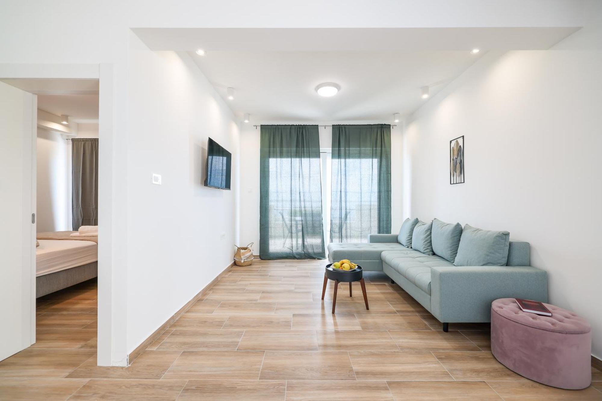 Beachfront Apartments Tic With Seaview Miletici Exterior photo