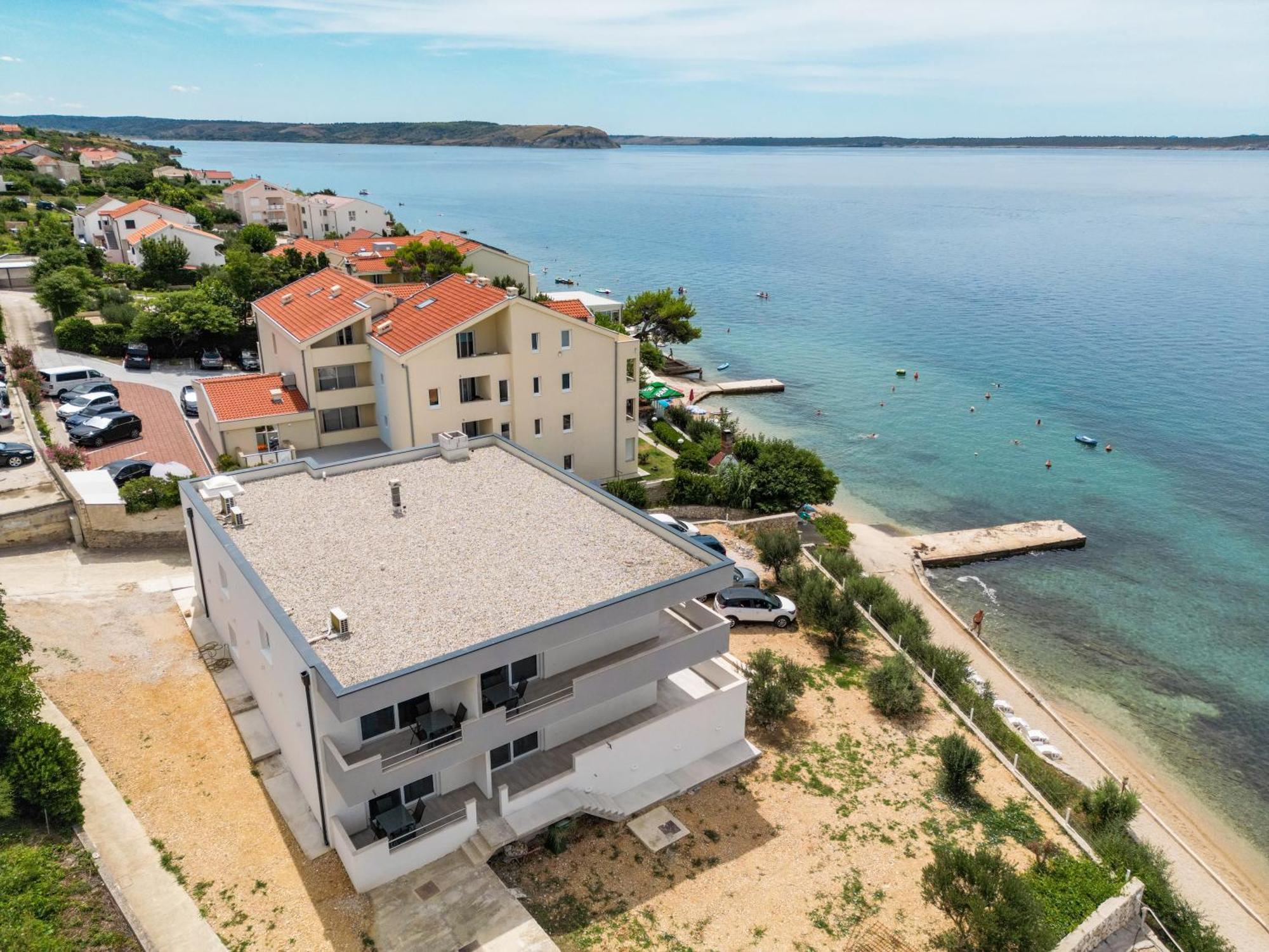 Beachfront Apartments Tic With Seaview Miletici Exterior photo